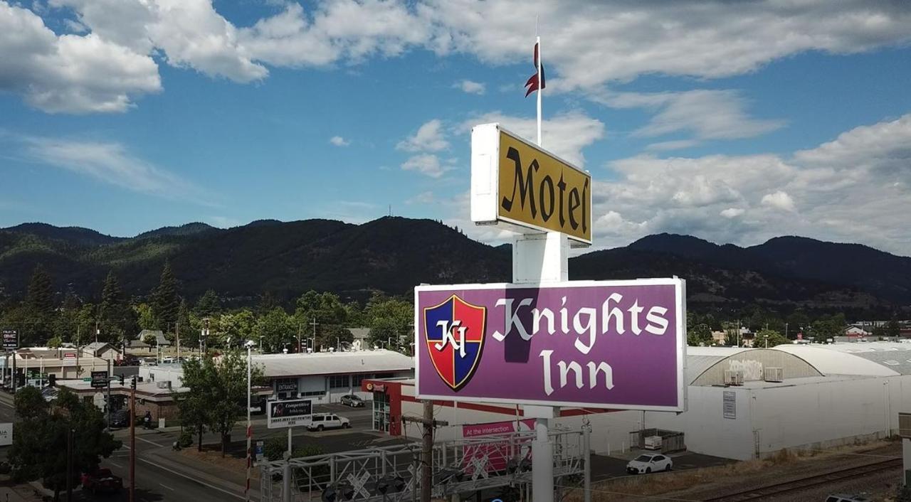 Knights Inn Motel グランツ・パス エクステリア 写真