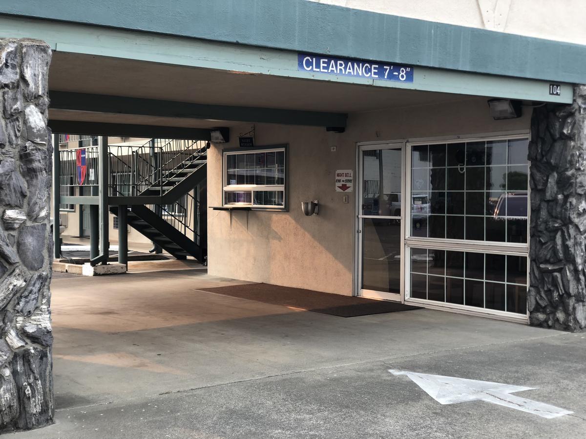 Knights Inn Motel グランツ・パス エクステリア 写真